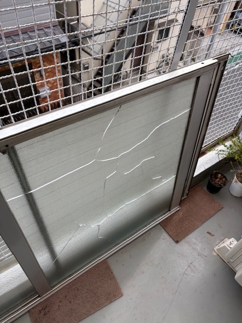 ガラス補修